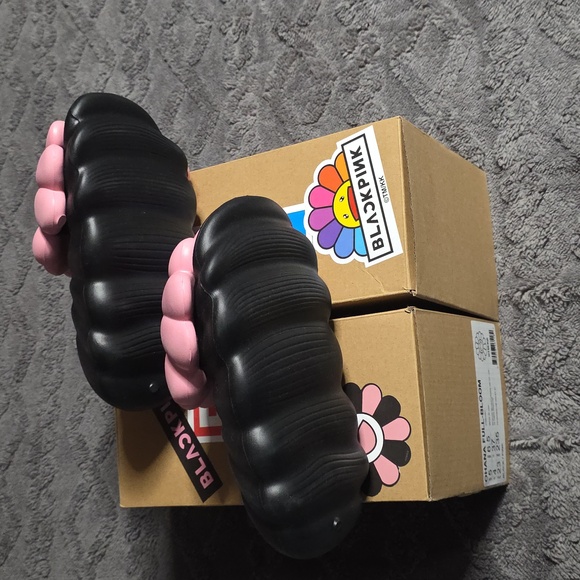 Murakami BlackPink Ohana Full Bloom Slides main image 1